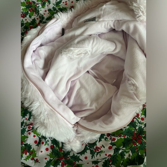 COPY - London and Cole Pom-Pom Bunting Suit Light Pink. One Piece Faux Fur! Bab… - Picture 11 of 11